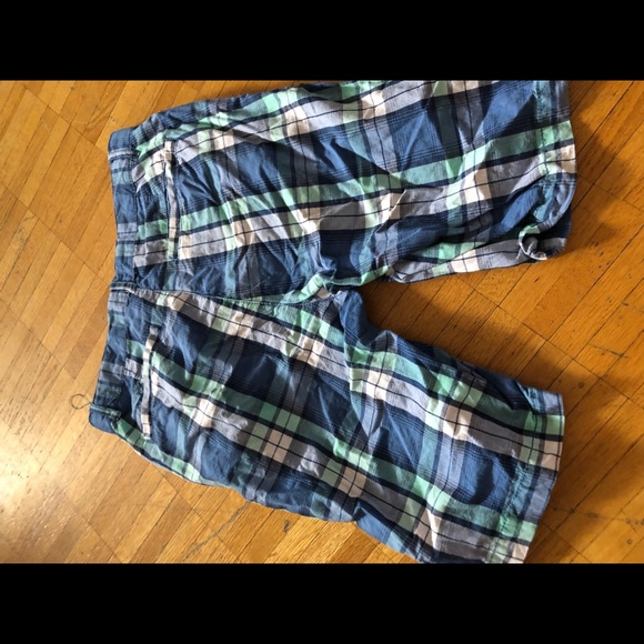 Short boy - Picture 3 of 3